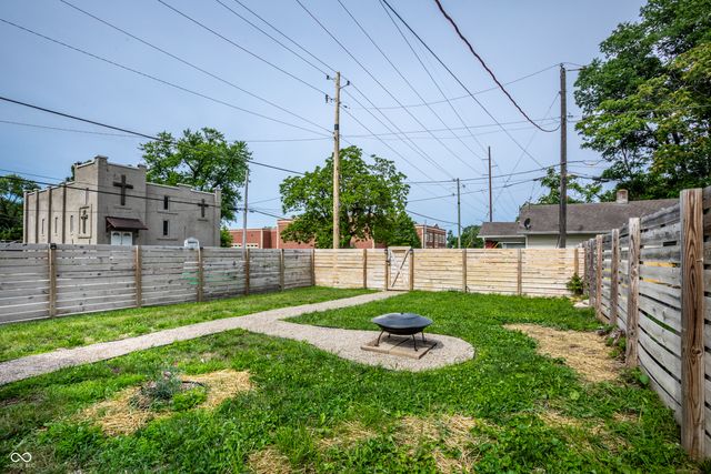 2102 Gent Avenue, Indianapolis, IN 46202