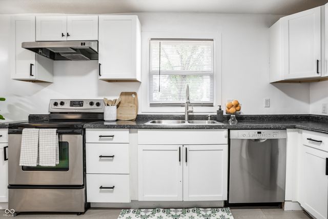 2102 Gent Avenue, Indianapolis, IN 46202