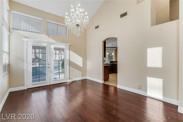 7 Crown Valley Drive, Henderson, NV 89074