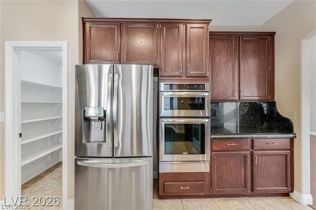 7 Crown Valley Drive, Henderson, NV 89074