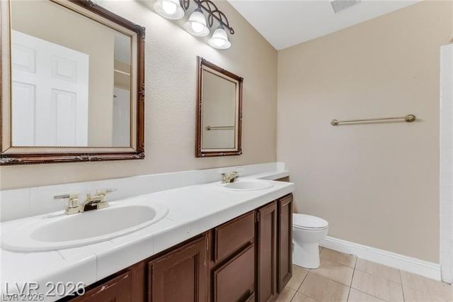 7 Crown Valley Drive, Henderson, NV 89074