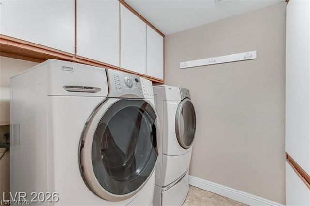 7 Crown Valley Drive, Henderson, NV 89074