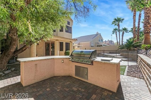 7 Crown Valley Drive, Henderson, NV 89074
