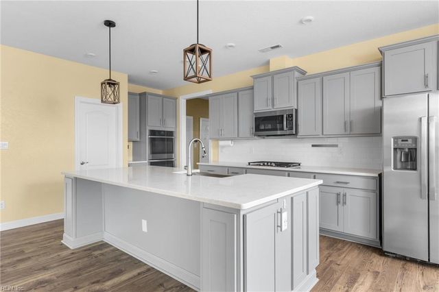 110 Ashbee CT, Moyock, NC 27958