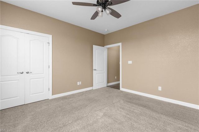 110 Ashbee CT, Moyock, NC 27958