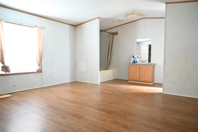 183 Road 3817, Cleveland, TX 77328