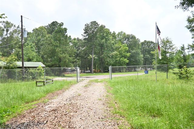 183 Road 3817, Cleveland, TX 77328