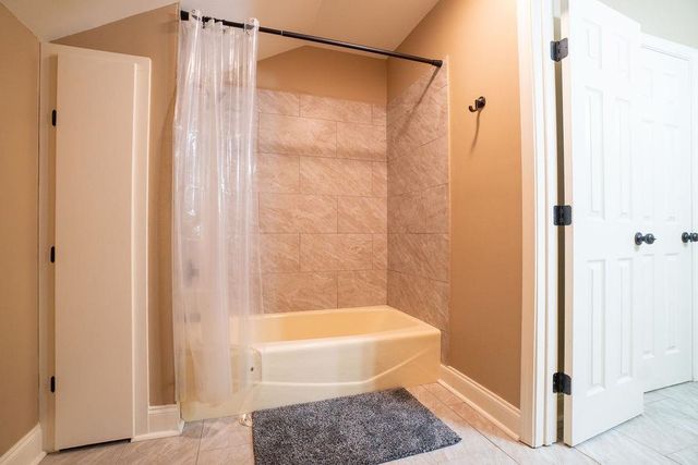 202 Racquet Lane, Houma, LA 70360