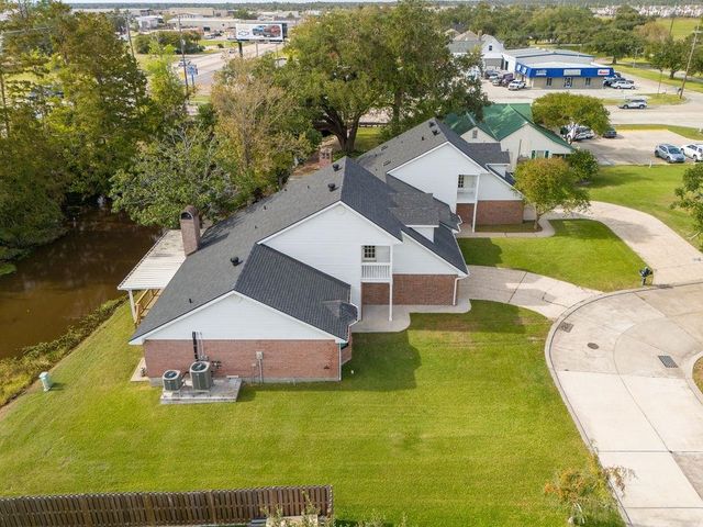 202 Racquet Lane, Houma, LA 70360