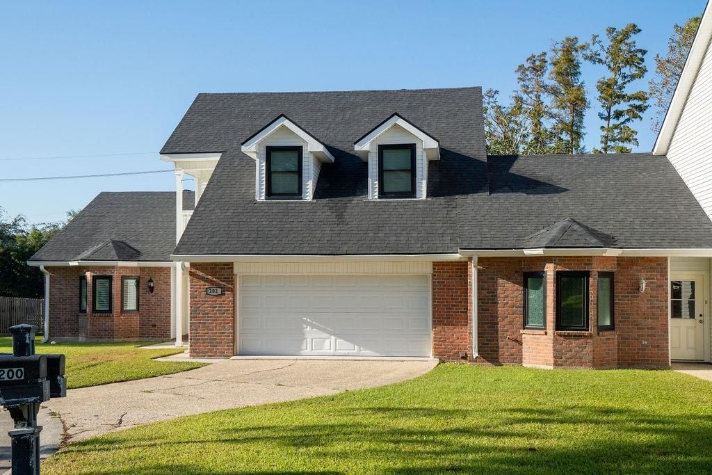 202 Racquet Lane, Houma, LA 70360