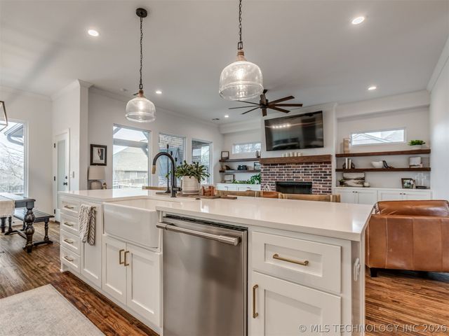 4713 E 146th Street S, Bixby, OK 74008