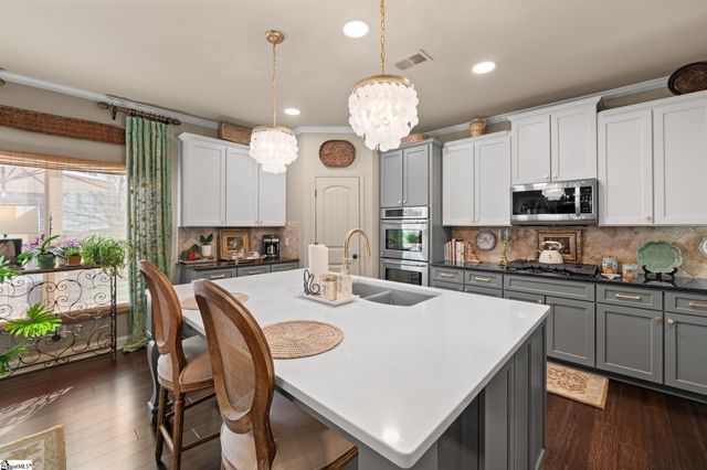 15 Knights Valley Drive, Simpsonville, SC 29681