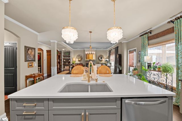 15 Knights Valley Drive, Simpsonville, SC 29681