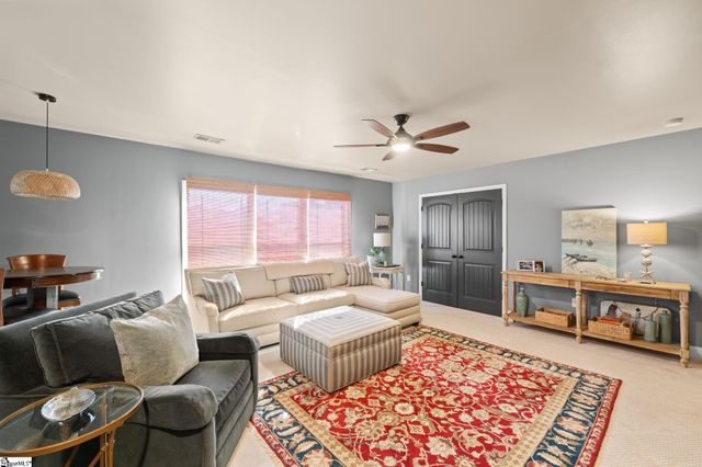 15 Knights Valley Drive, Simpsonville, SC 29681