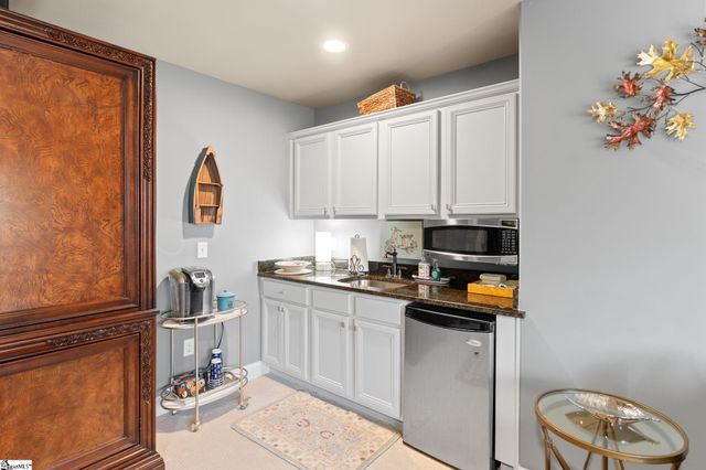 15 Knights Valley Drive, Simpsonville, SC 29681