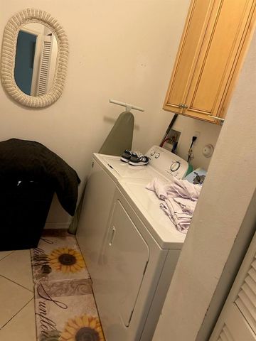 9981 SW Glenbrook Drive, Port St. Lucie, FL 34987
