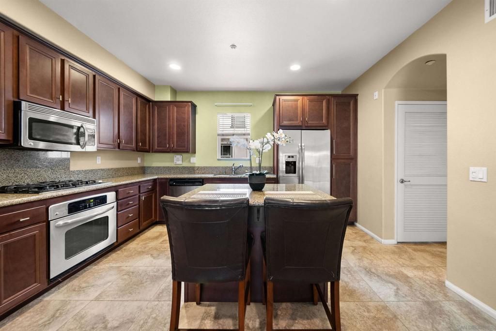 Image 7 of property listing at 1622 Gila Ct 172, Chula Vista, CA 91915