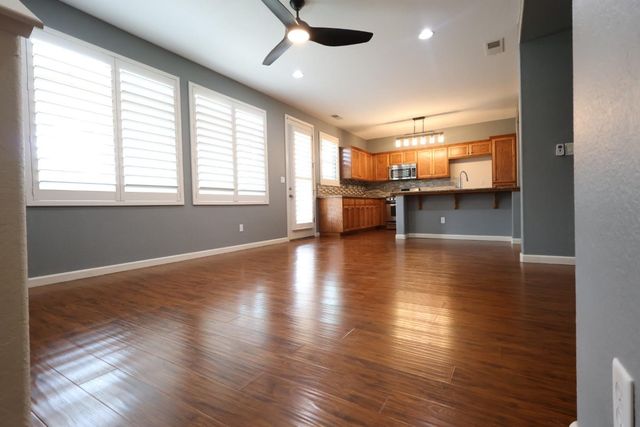 7369 E Garland Avenue, Fresno, CA 93737