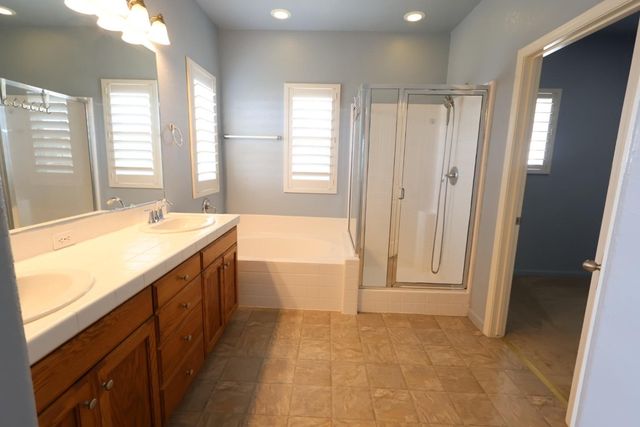 7369 E Garland Avenue, Fresno, CA 93737