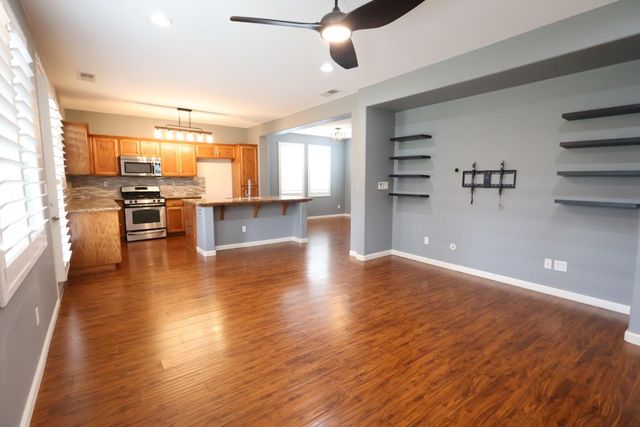 7369 E Garland Avenue, Fresno, CA 93737