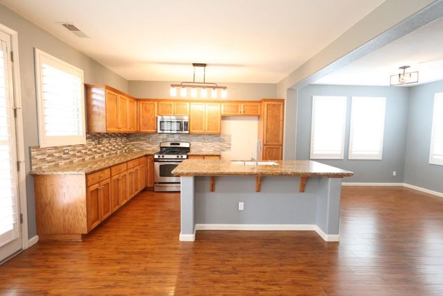 7369 E Garland Avenue, Fresno, CA 93737