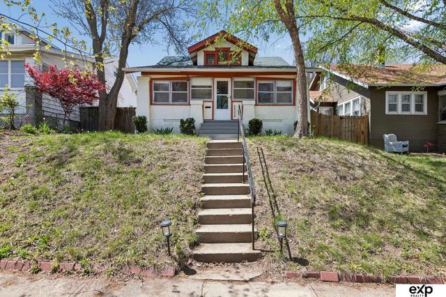 2522 N 49th Street, Omaha, NE 68104