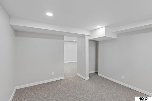 2522 N 49th Street, Omaha, NE 68104