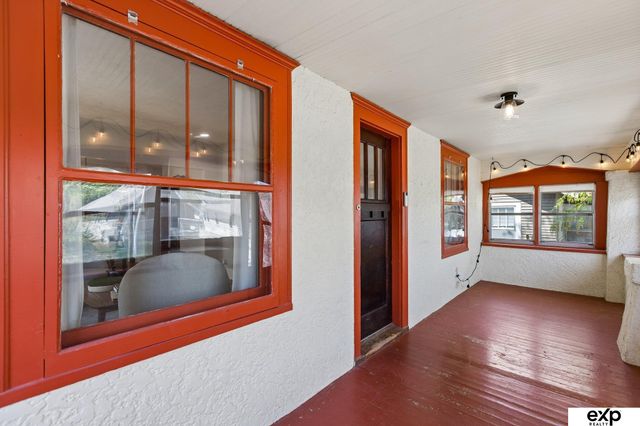 2522 N 49th Street, Omaha, NE 68104