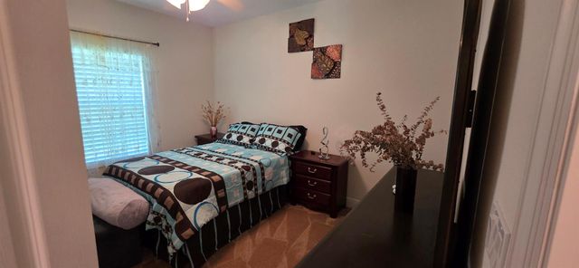 5838 NW Gillespie Avenue, Port St Lucie, FL 34986