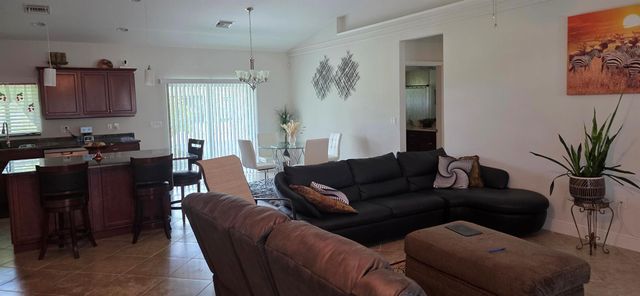 5838 NW Gillespie Avenue, Port St Lucie, FL 34986