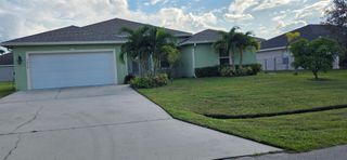 5838 NW Gillespie Avenue, Port St Lucie, FL 34986