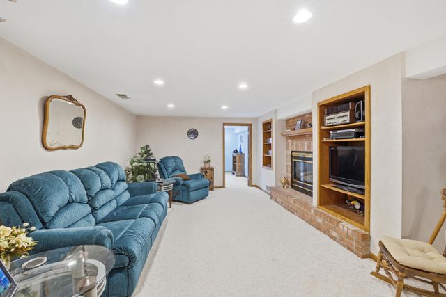 3110 W 82nd Street, Bloomington, MN 55431