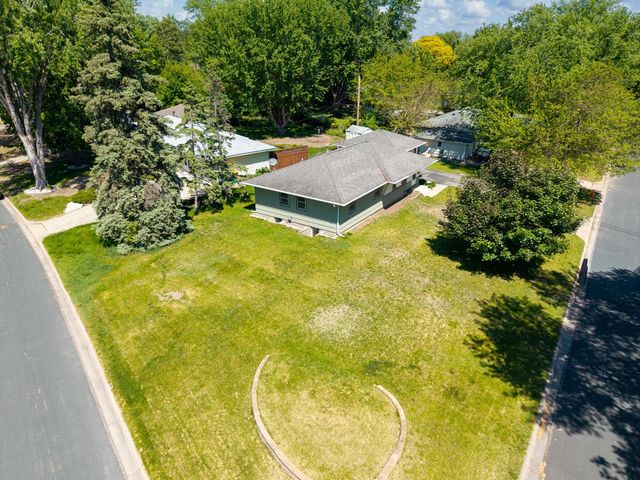3110 W 82nd Street, Bloomington, MN 55431