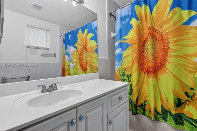 18615 NW 84th Pl 103-1, Hialeah, FL 33015