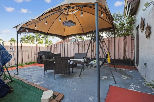 18615 NW 84th Pl 103-1, Hialeah, FL 33015