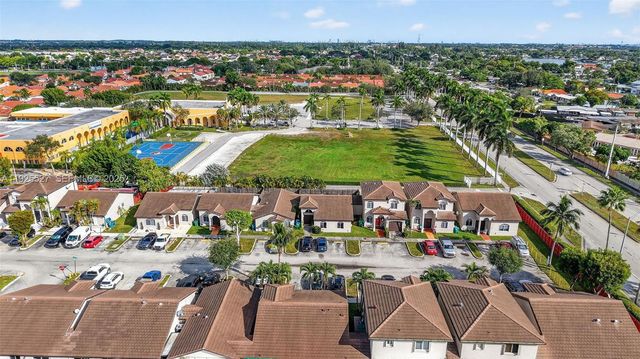 18615 NW 84th Pl 103-1, Hialeah, FL 33015