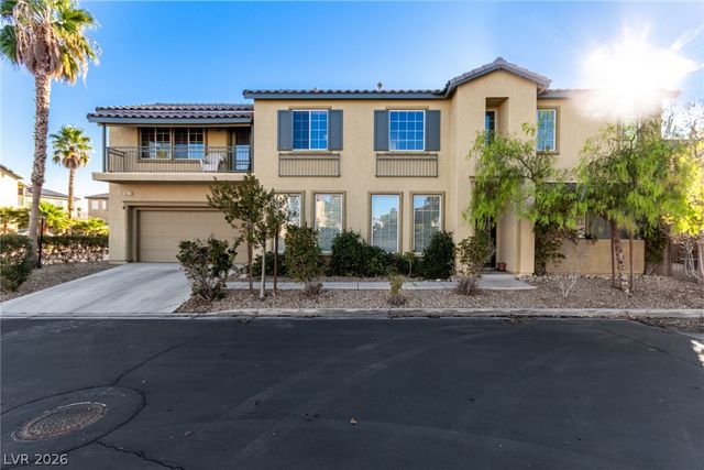 8031 Retriever Avenue, Las Vegas, NV 89147