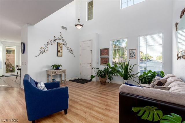 8031 Retriever Avenue, Las Vegas, NV 89147