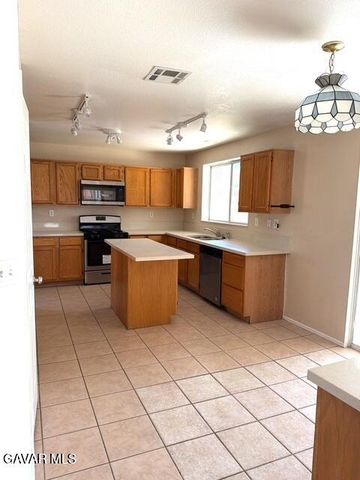 3030 Holline Court, Lancaster, CA 93535