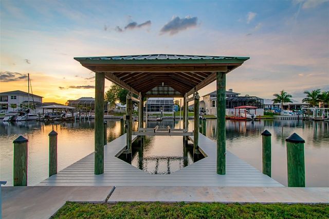 703 BUNKER VIEW DRIVE, Apollo Beach, FL 33572