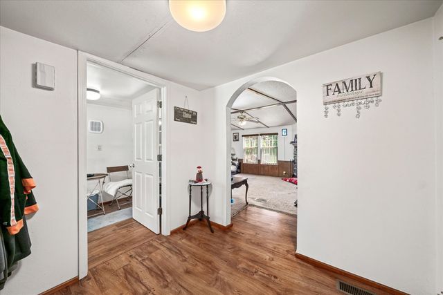 306 Viola Dr, Sparta, TN 38583