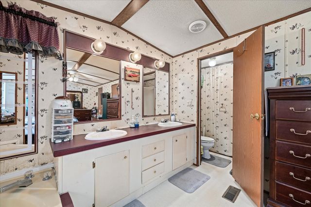 306 Viola Dr, Sparta, TN 38583