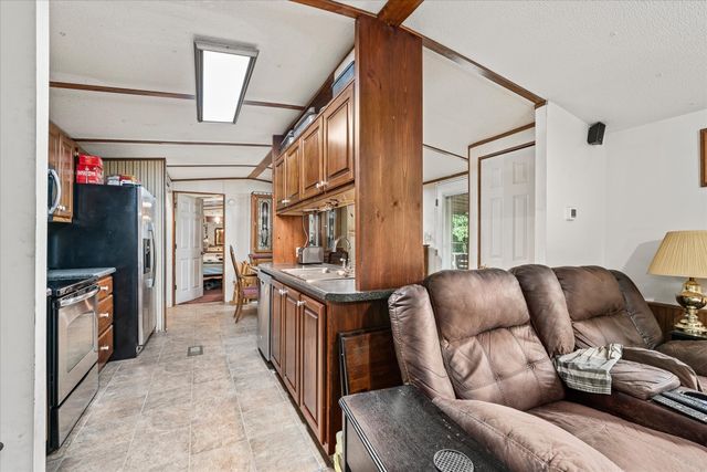 306 Viola Dr, Sparta, TN 38583