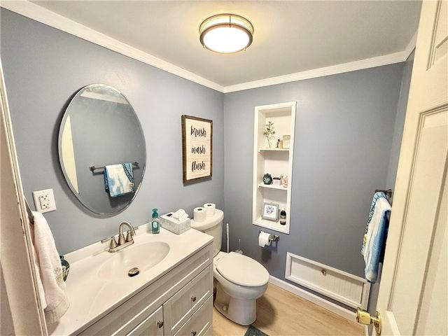 419 Patsy Dr, Pine Twp, PA 15044
