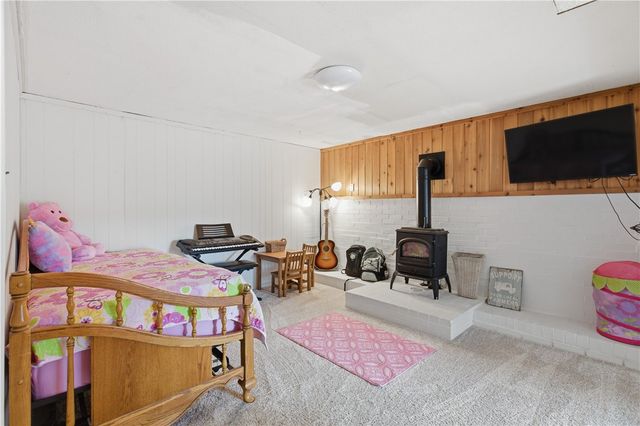 419 Patsy Dr, Pine Twp, PA 15044