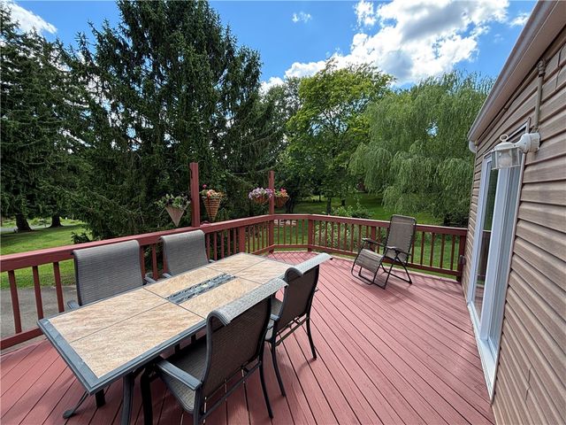 419 Patsy Dr, Pine Twp, PA 15044