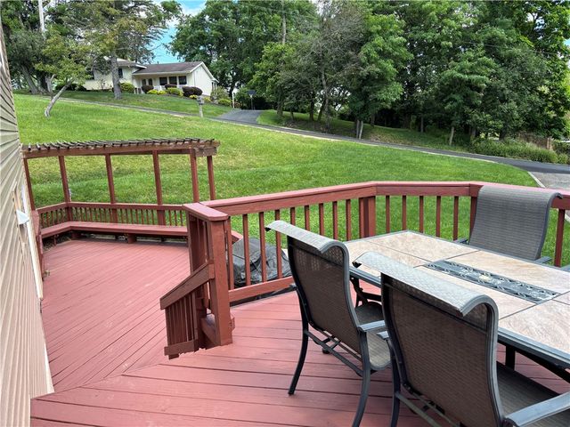 419 Patsy Dr, Pine Twp, PA 15044