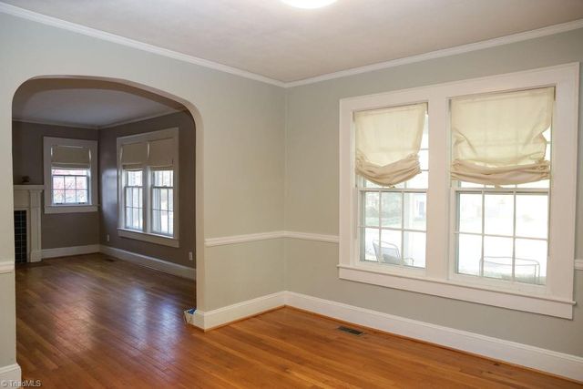 1805 W Friendly Avenue, Greensboro, NC 27403