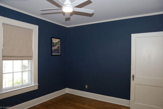 1805 W Friendly Avenue, Greensboro, NC 27403