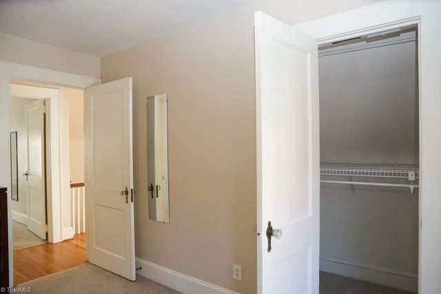 1805 W Friendly Avenue, Greensboro, NC 27403